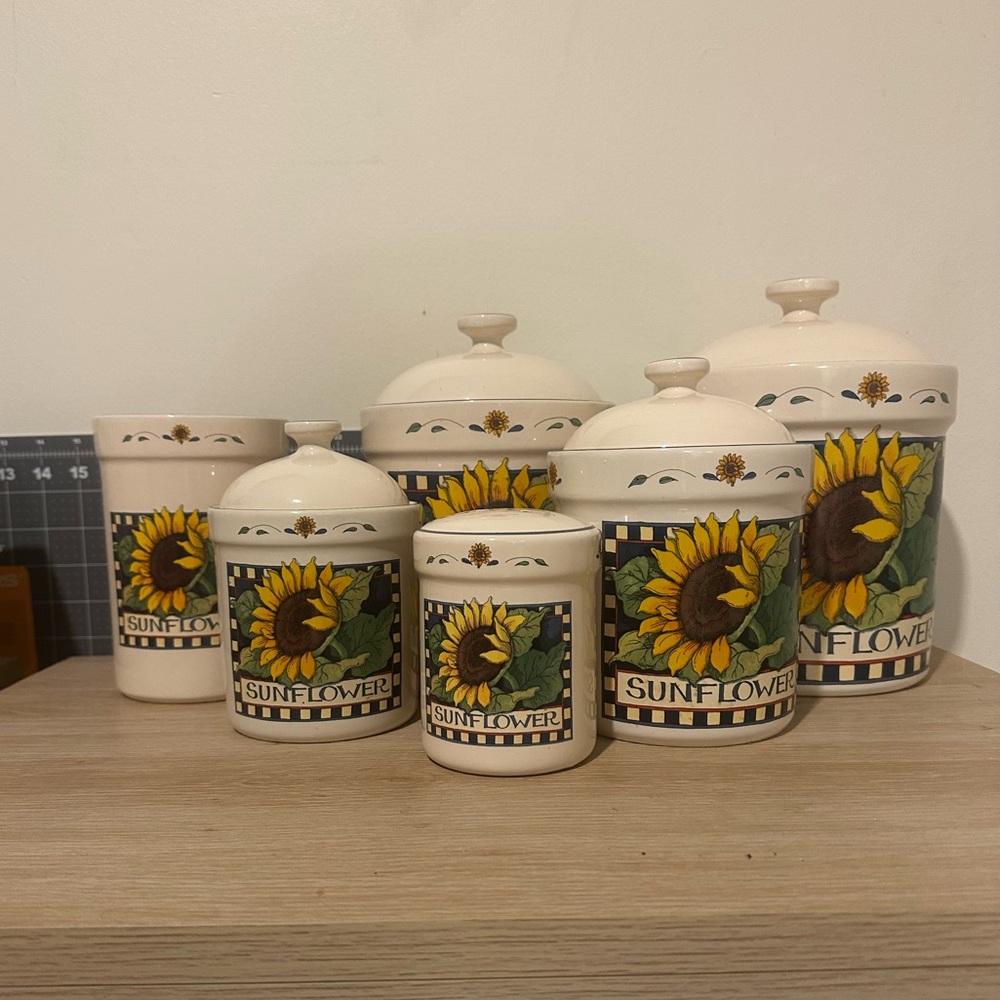 Susan Winget Vintage 1999 Kitchen Set